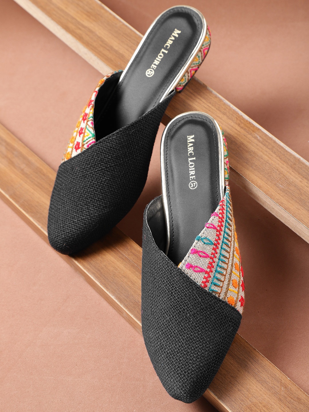 

Marc Loire Women Black & Beige Woven Design Mules