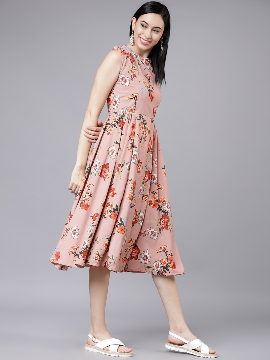

Tokyo Talkies Women Pink Floral Printed Fit and Flare Dress