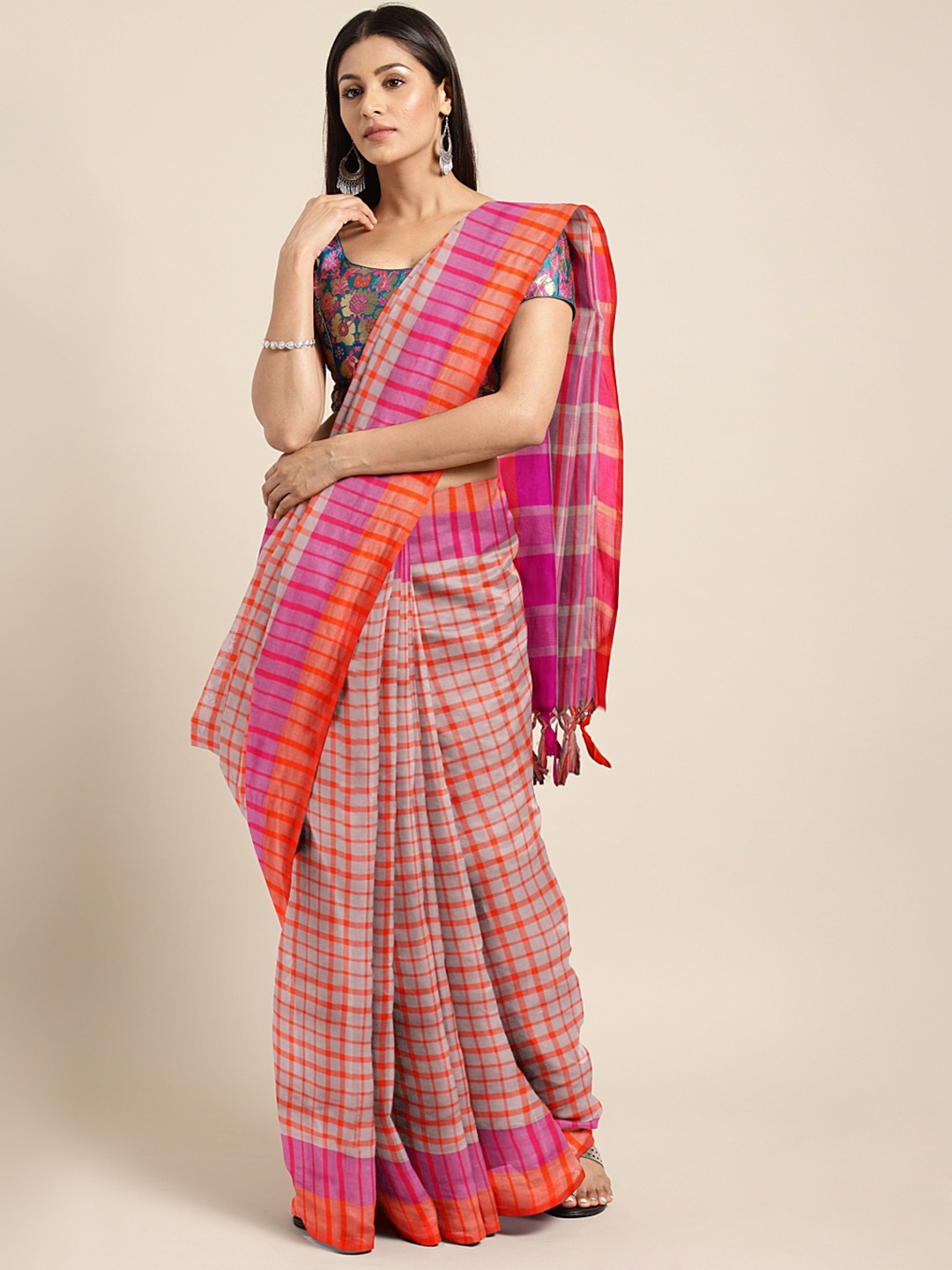 

Satrani Women Beige & Orange Checked Silk Cotton Saree