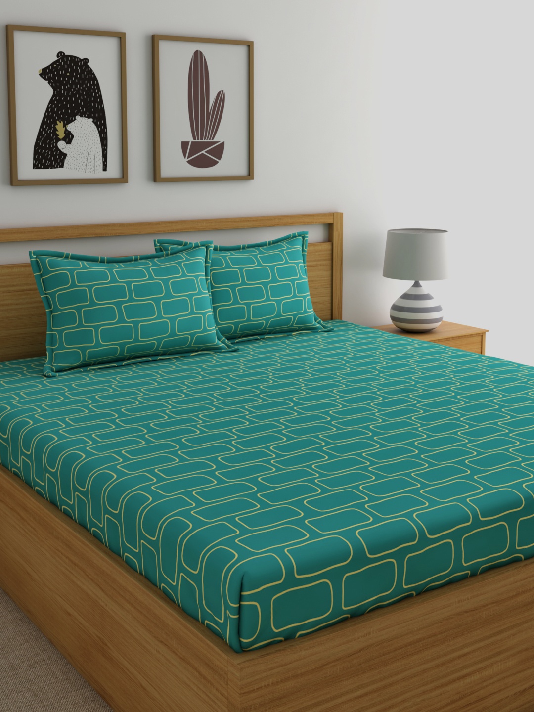 

Home Ecstasy Green Geometric 140 TC Cotton 1 Queen Bedsheet with 2 Pillow Covers
