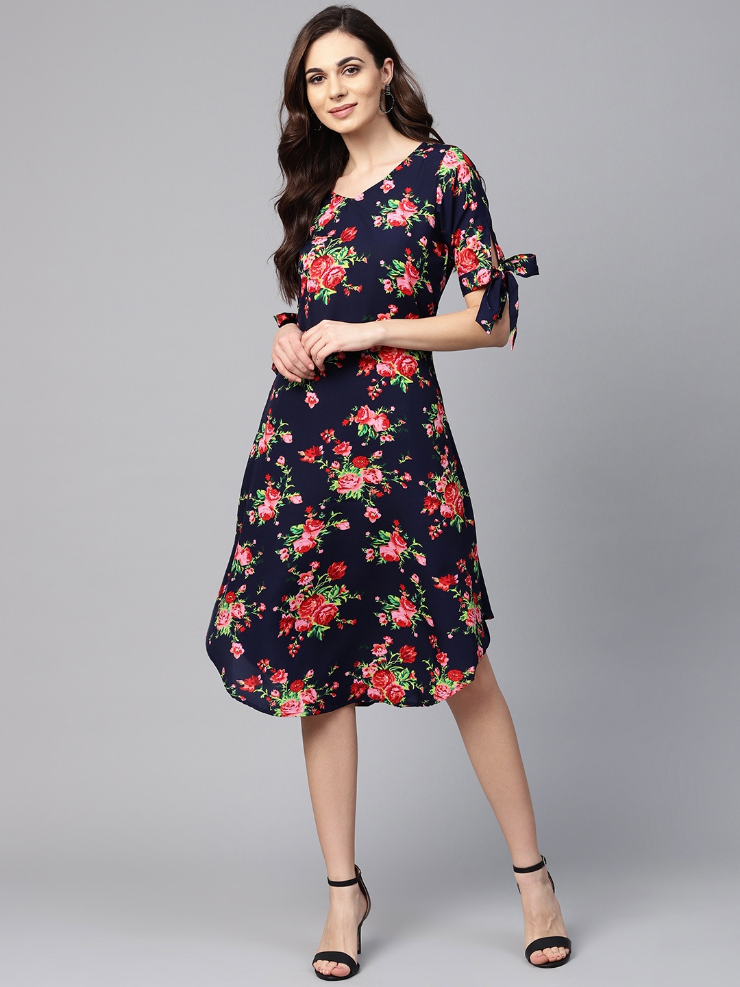 

Myshka Women Navy Blue & Pink Floral Print A-line Dress