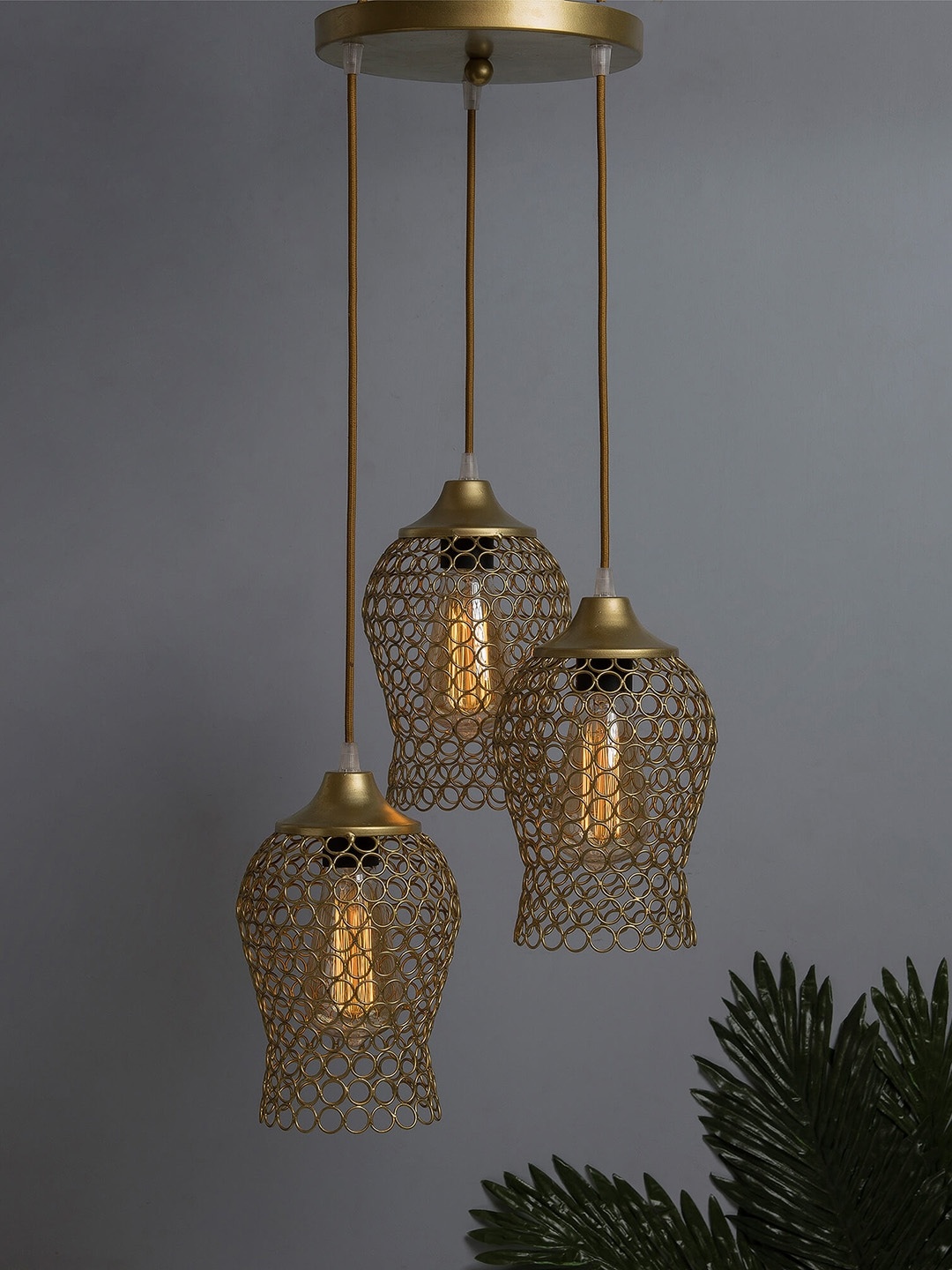 

Homesake Gold-Toned Solid Handcrafted Chimney Cluster Lights