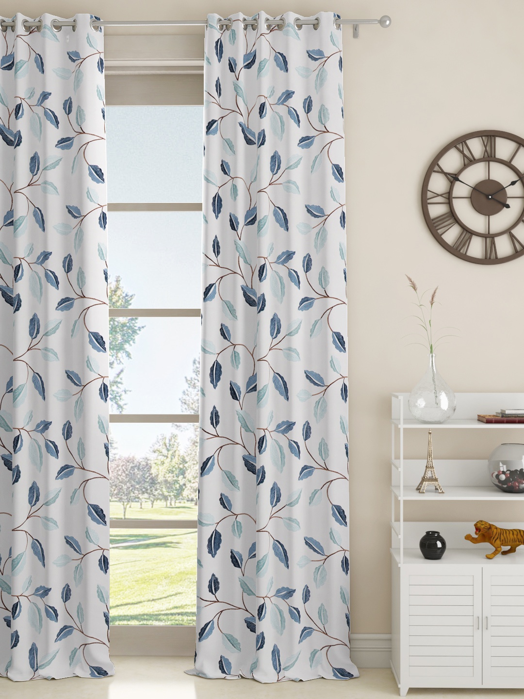 

GM White & Blue Single Door Curtains