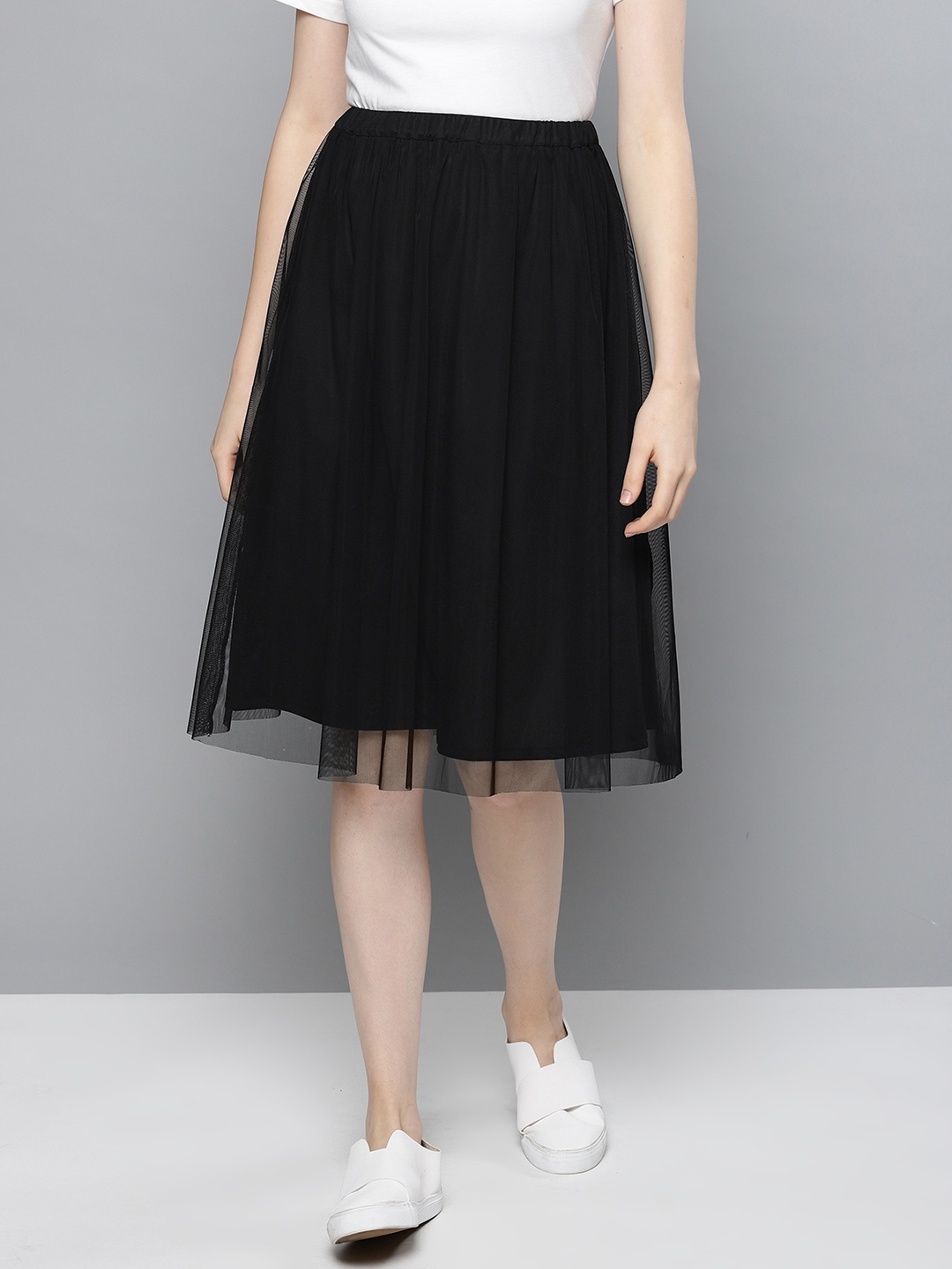 

Besiva Black Net Flared Skirt