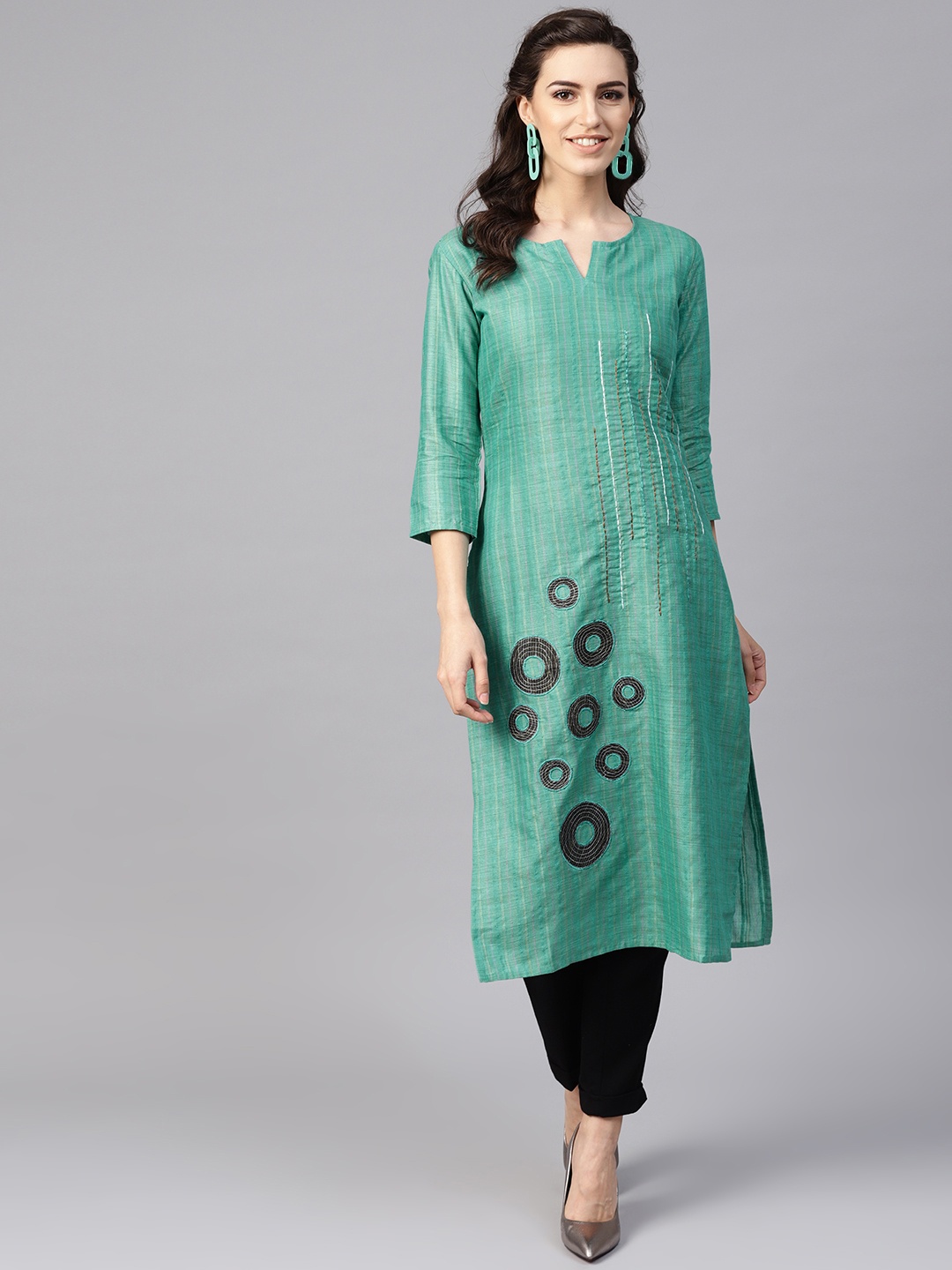 

Yufta Women Green Striped Straight Kurta