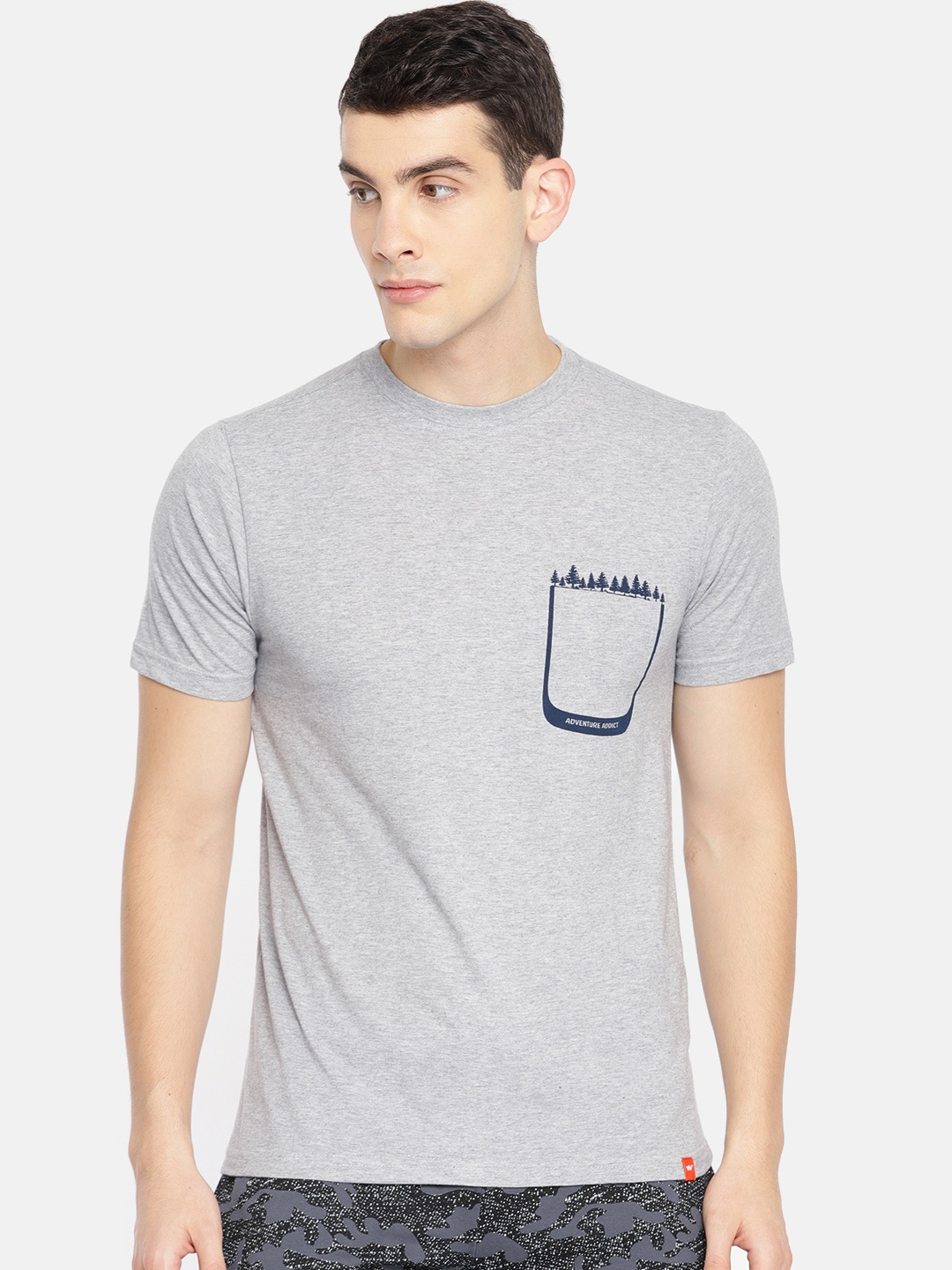 

Wildcraft Men Grey Melange Solid Round Neck Pure Cotton T-shirt