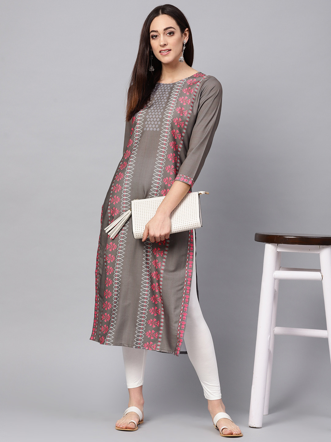 

AHIKA Women Grey & Pink Printed Straight Kurta