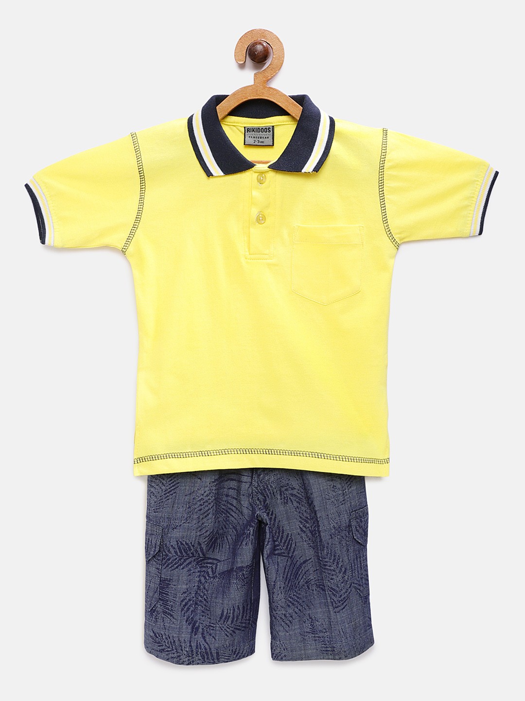 

RIKIDOOS Boys Yellow & Blue Solid T-shirt with Shorts