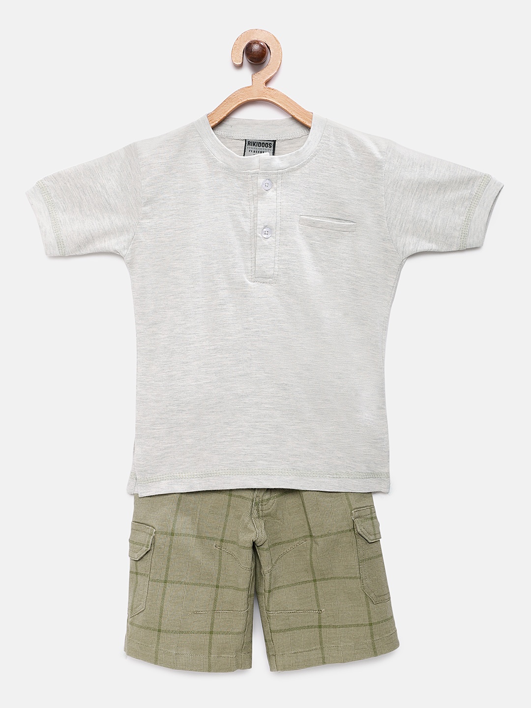 

RIKIDOOS Boys Grey & Olive Green Solid T-shirt with Shorts