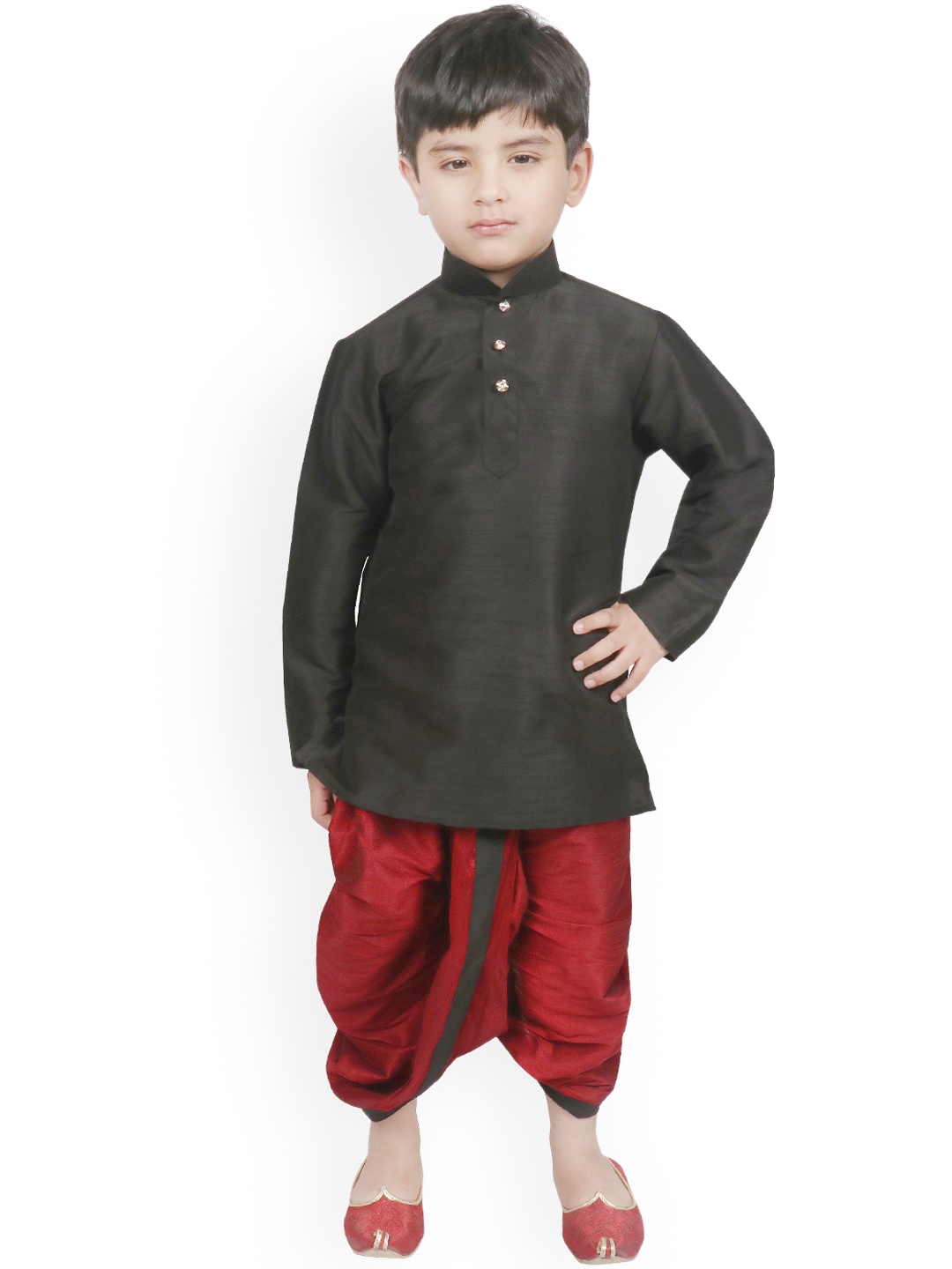 

SG YUVRAJ Boys Black & Maroon Solid Kurta with Dhoti Pants