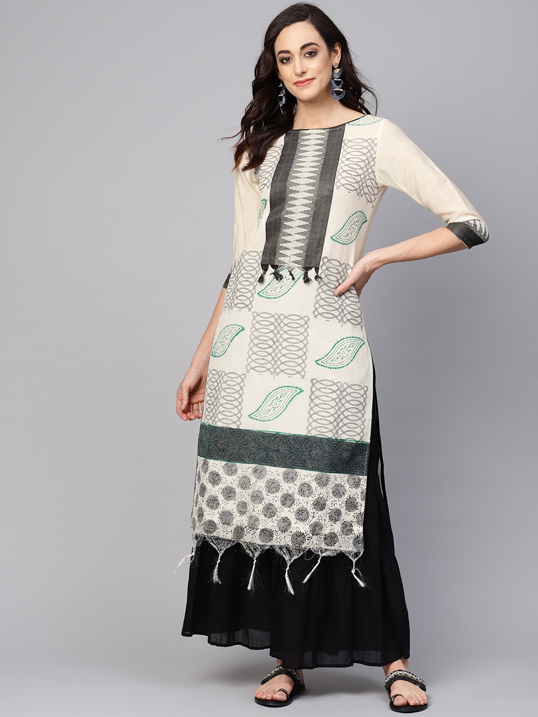 

Pannkh Women Off-White & Charcoal Grey Printed Straight Kurta