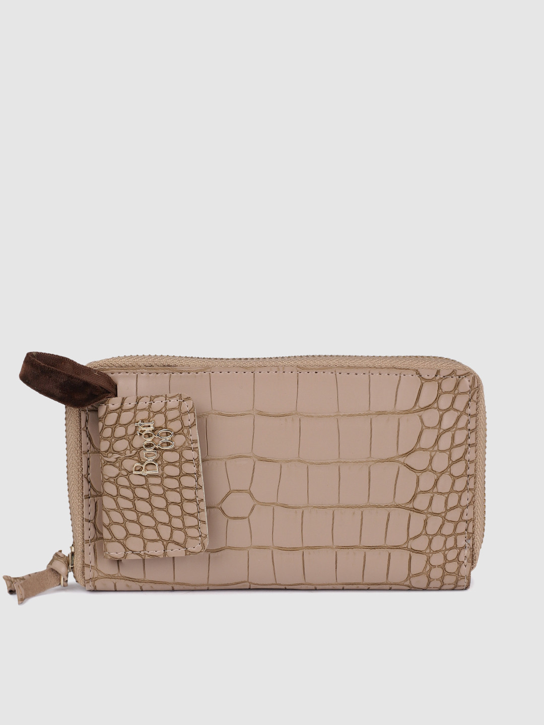 

Baggit Women Grey Textured Card Holder