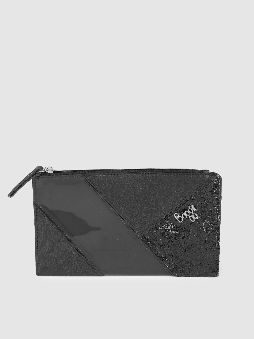 

Baggit Women Black Solid Two Fold Wallet