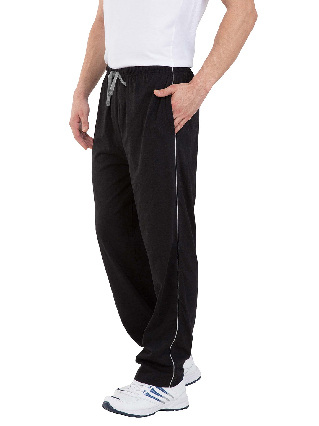 

Jockey Athleisure Men Black Solid Regular Fit Active Track Pants