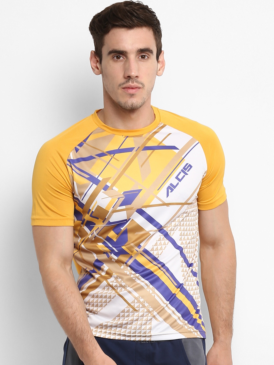 

Alcis Men Yellow Printed Round Neck T-shirt