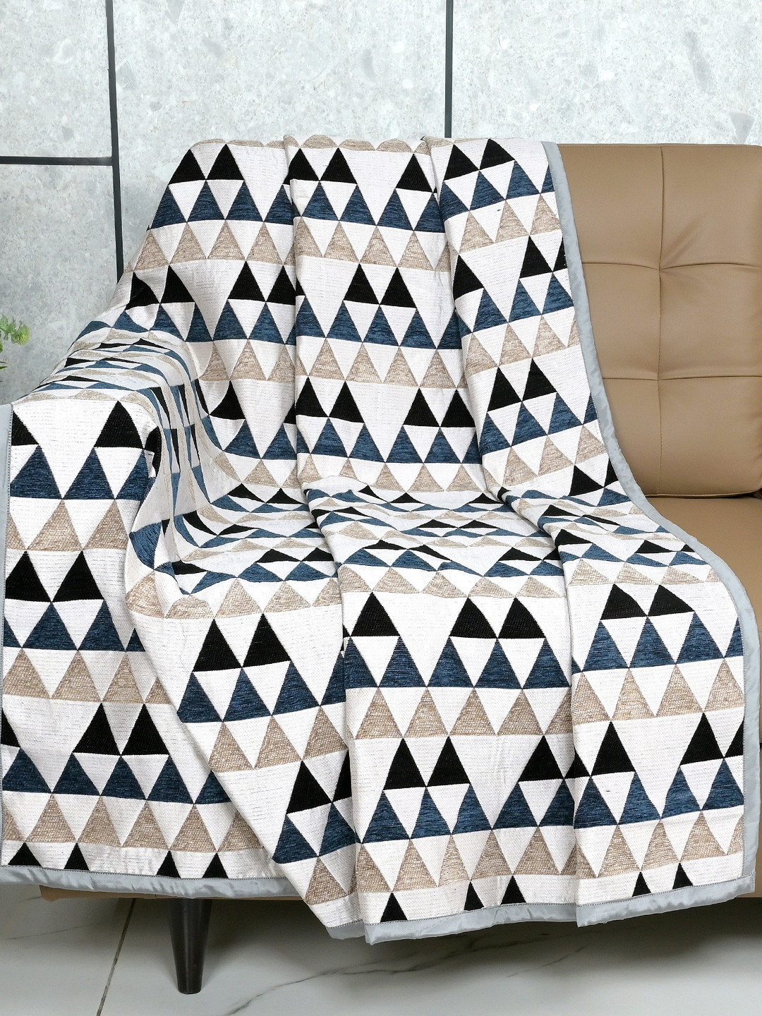 Saral Home Grey Geometric 2 Seater Reversible Sofa Throw