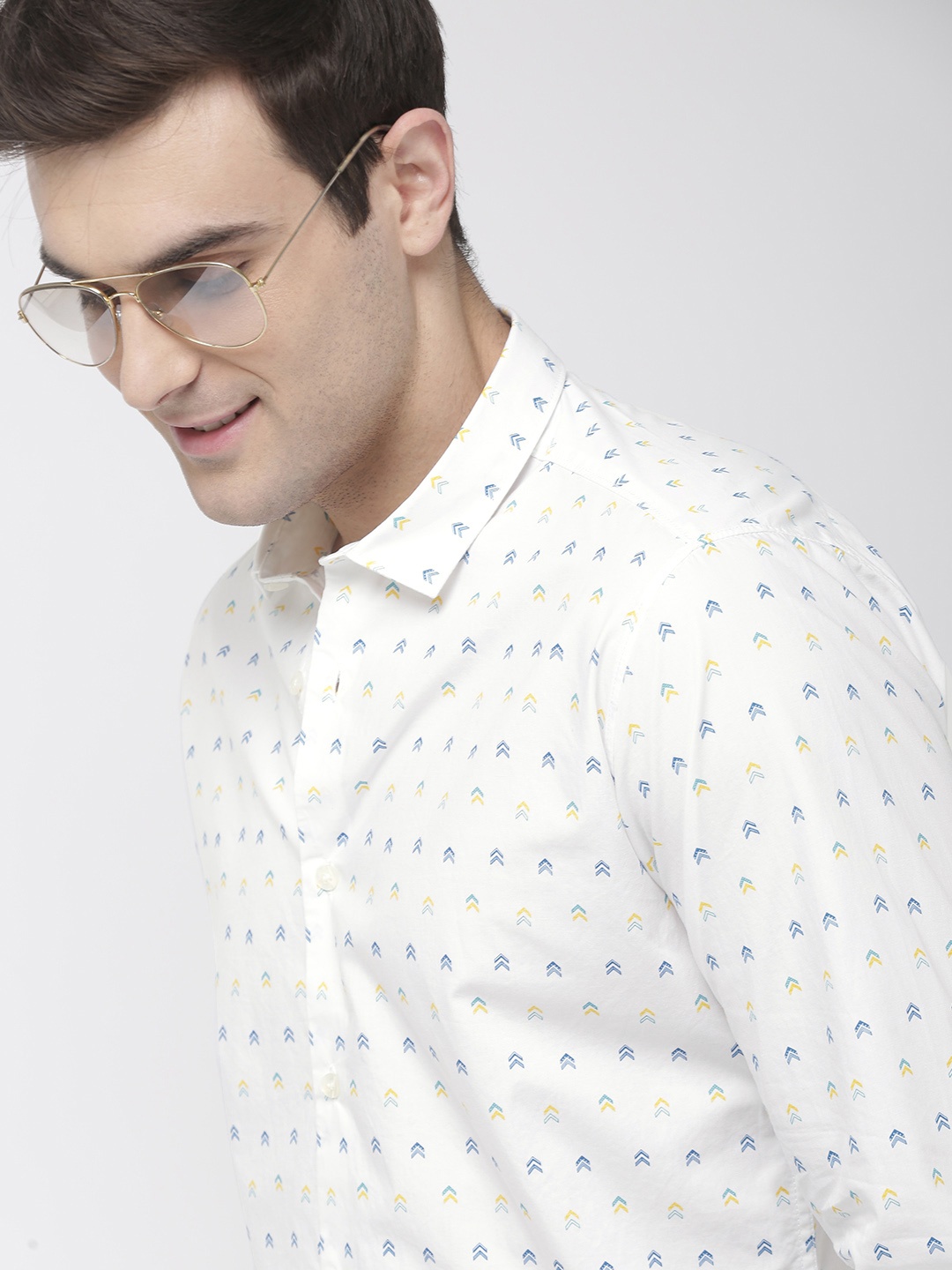 

Mast & Harbour Men White Regular Fit Printed Casual Shirt