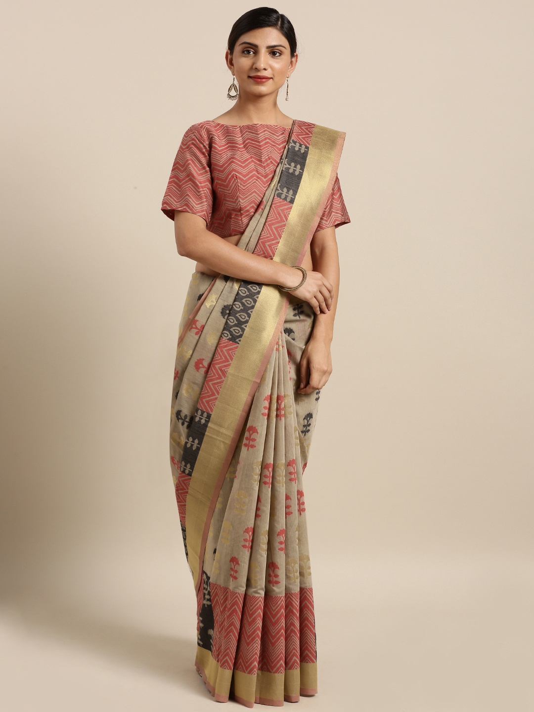 

Aarrah Women Grey & Red Silk Cotton Woven Design Banarasi Saree