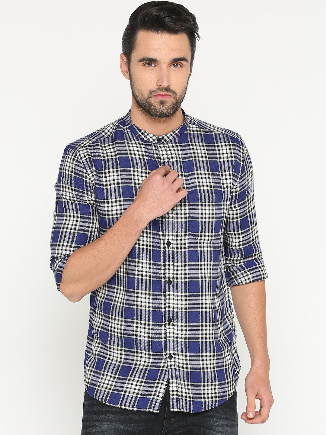 

SHOWOFF Men Blue & White Slim Fit Checked Casual Shirt