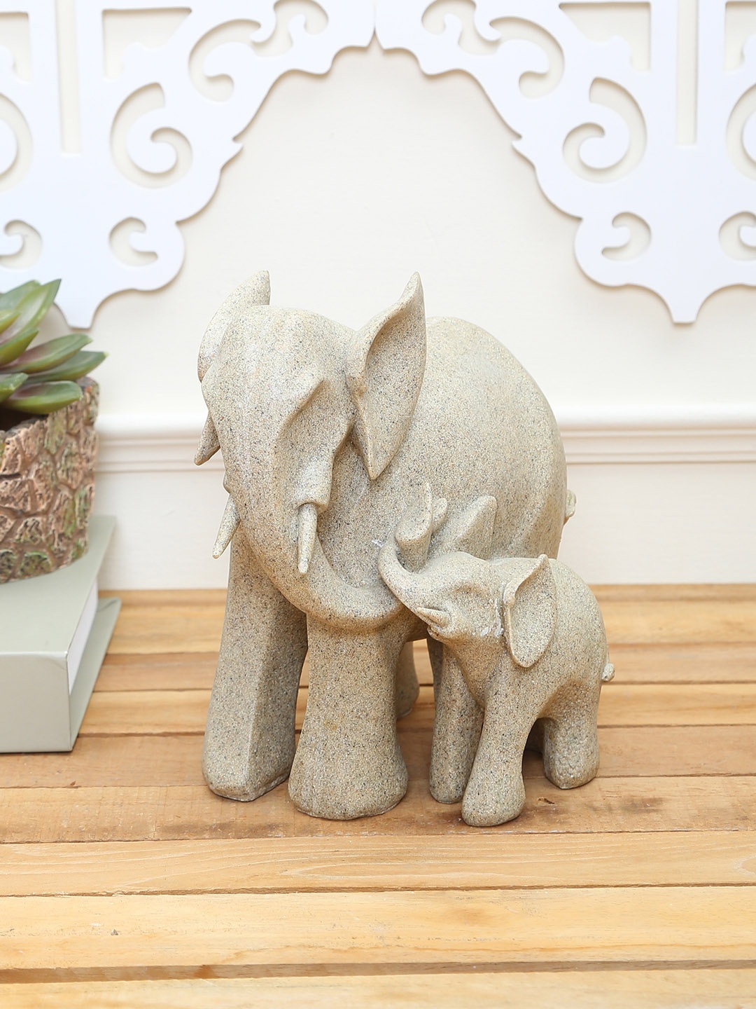 

TAYHAA Grey Elephant Showpiece