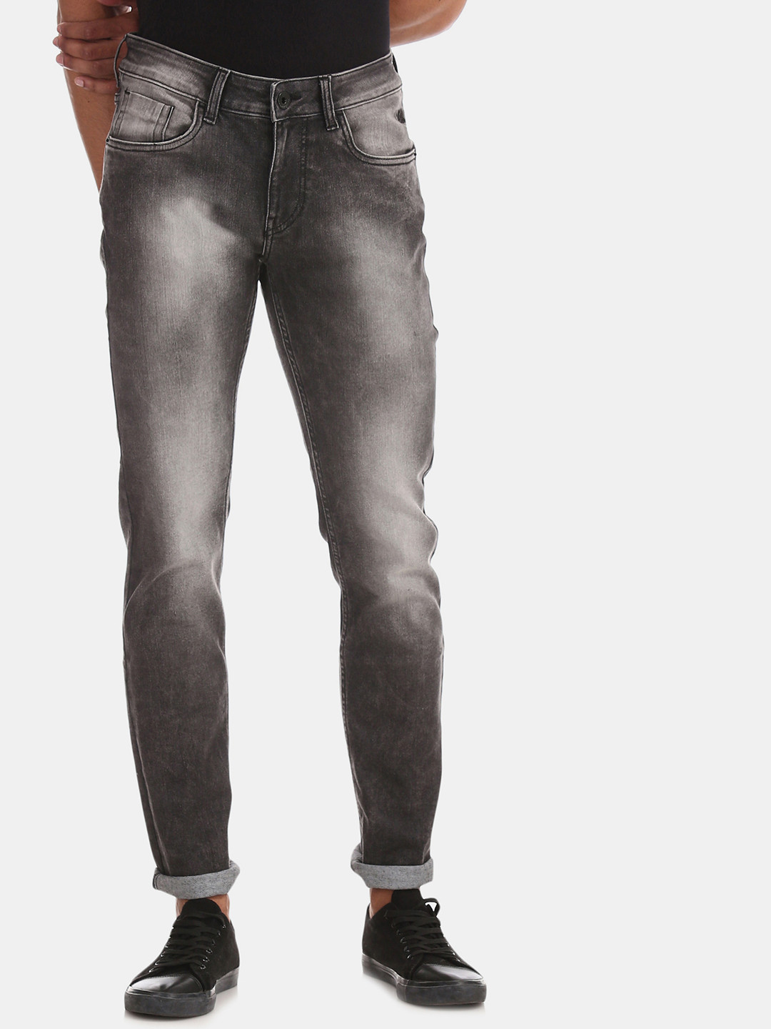 

Flying Machine Men Black & Black Tapered Fit Mid-Rise Clean Look Jeans