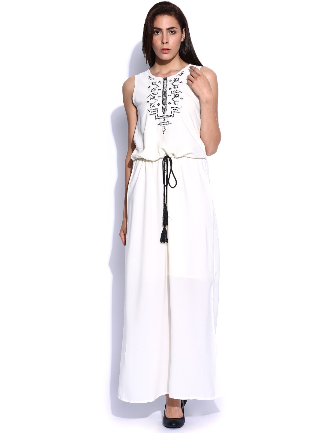 

Tokyo Talkies Cream-Coloured Embroidered Maxi Dress