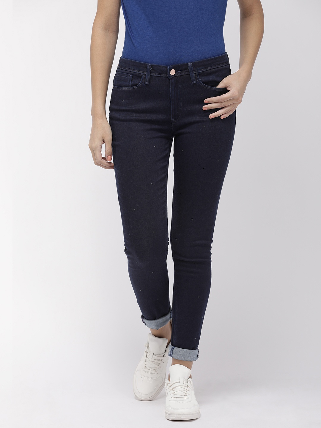 

Levis Women Blue 711 Skinny Fit Mid-Rise Clean Look Embellished Stretchable Jeans