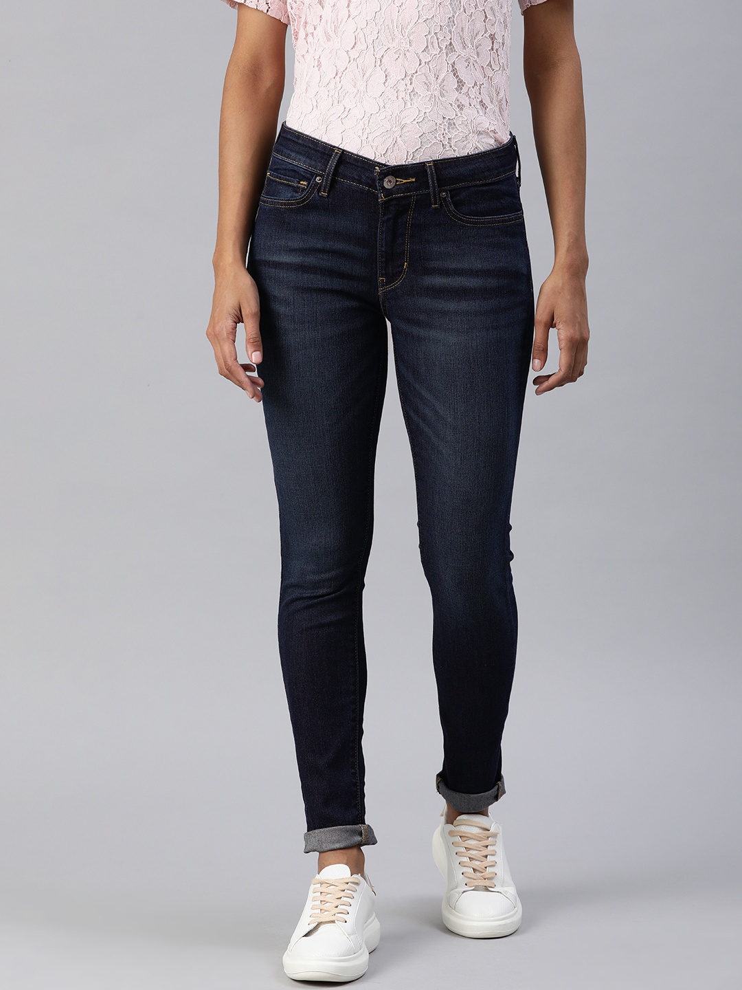 

Levis Women Blue 711 Skinny Fit Mid-Rise Clean Look Stretchable Jeans