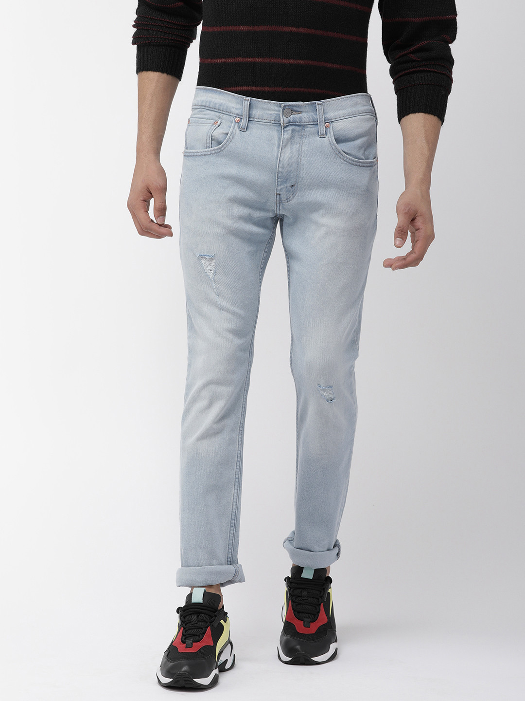 

Levis Men Blue 65504 Performance Skinny Fit Mid-Rise Mildly Distressed Stretchable Jeans
