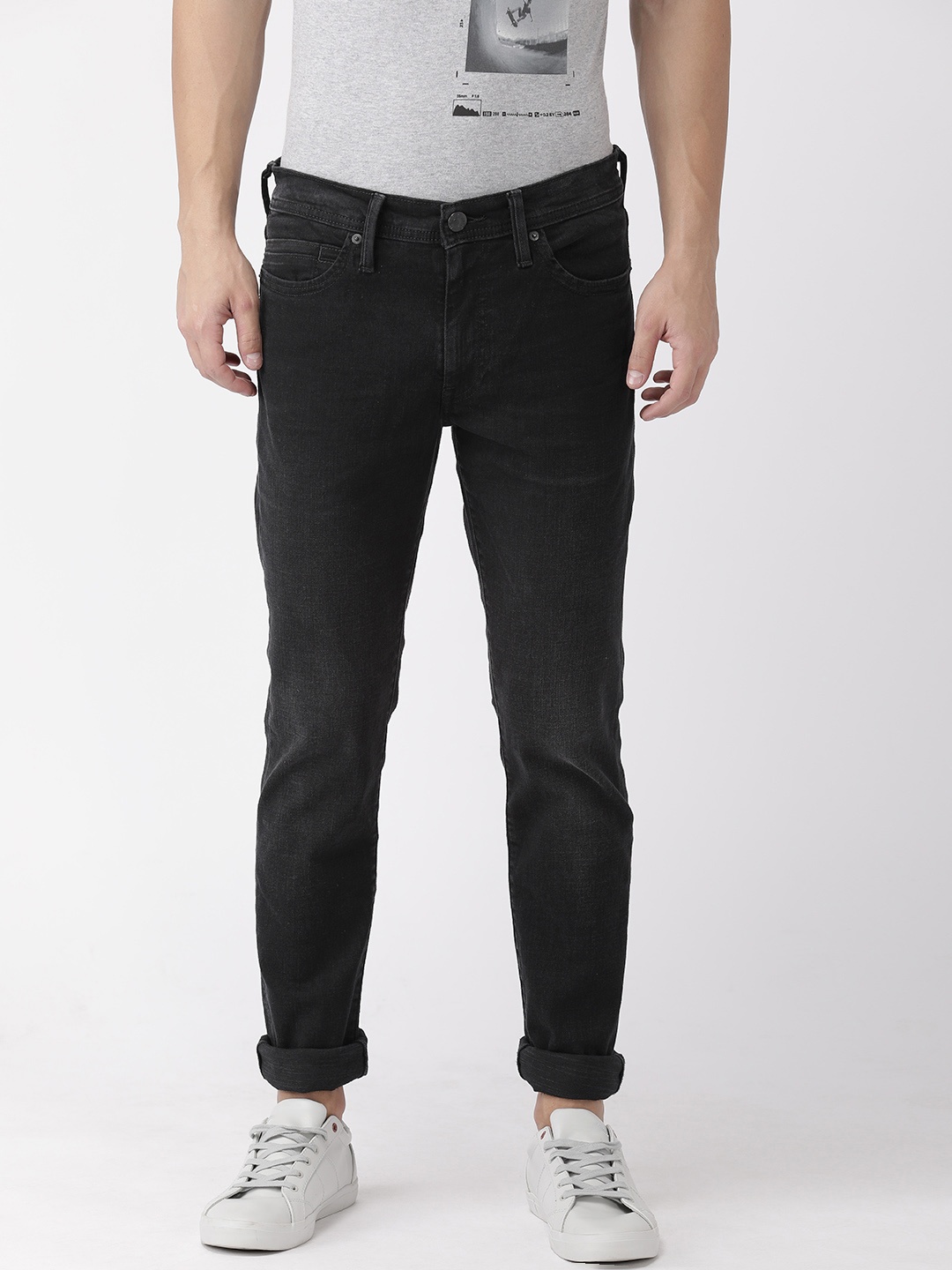 

Levis Men Black 511 Performance Slim Fit Mid-Rise Clean Look Stretchable Jeans
