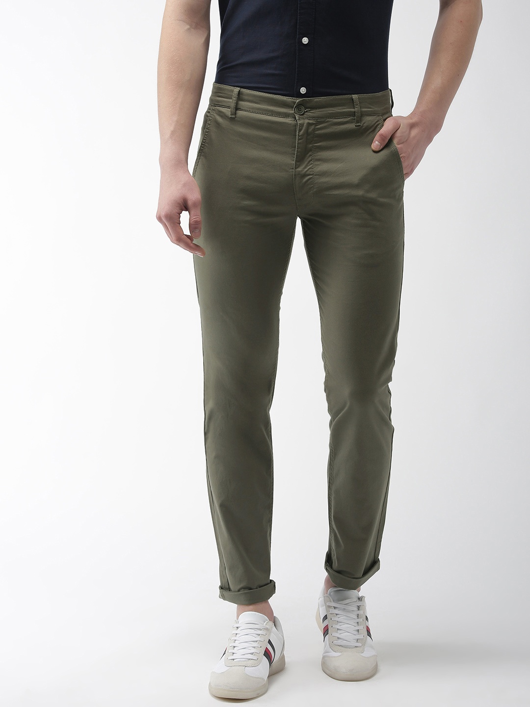 

Levis Men Olive Green Slim Fit Solid Chinos 511