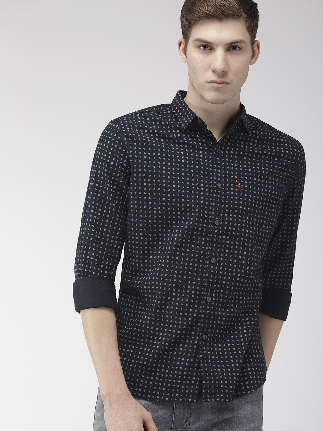 

Levis Men Navy Blue Slim Fit Printed Casual Shirt