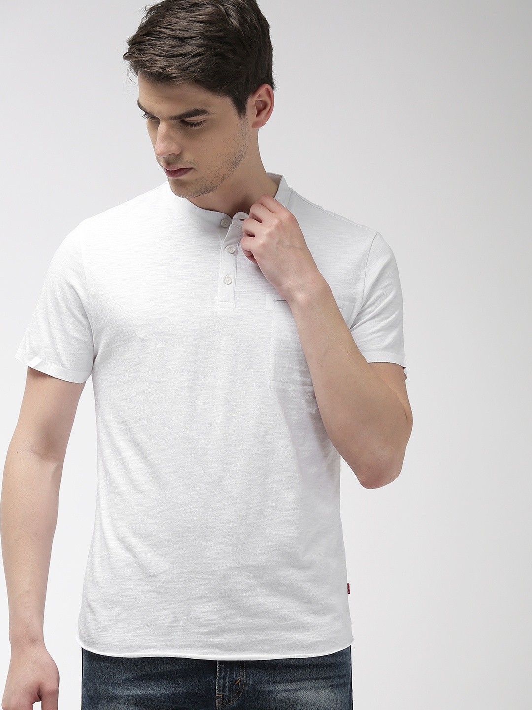 

Levis Men White Solid Henley Neck Pure Cotton T-shirt