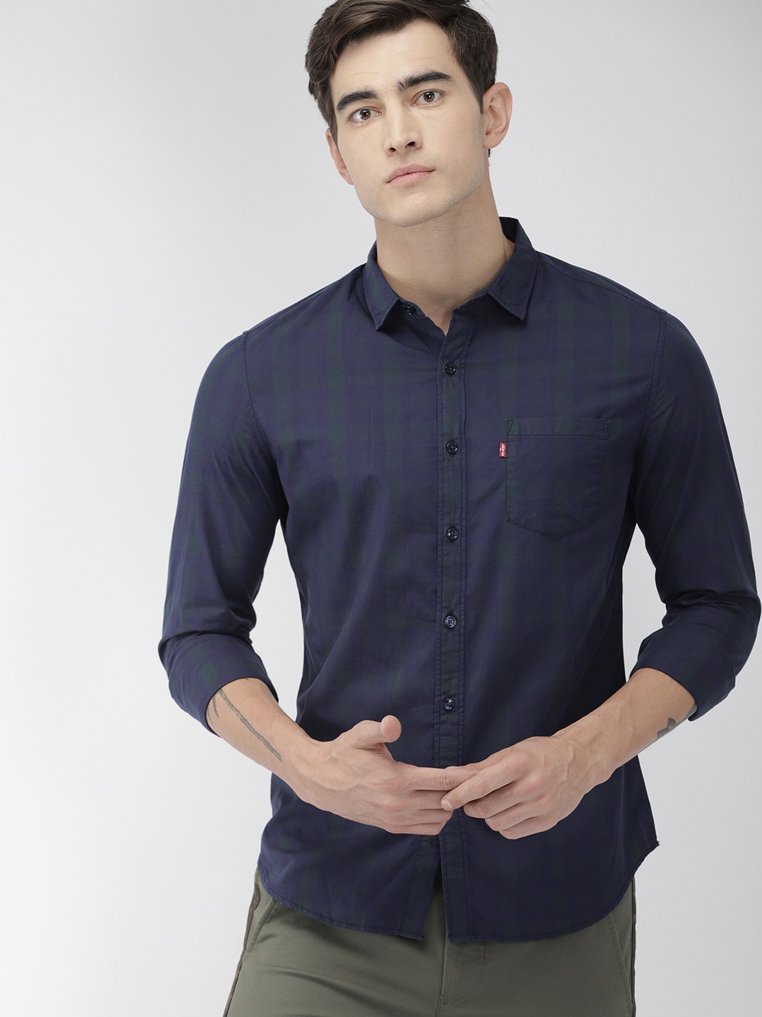 

Levis Men Green & Purple Slim Fit Checked Casual Shirt