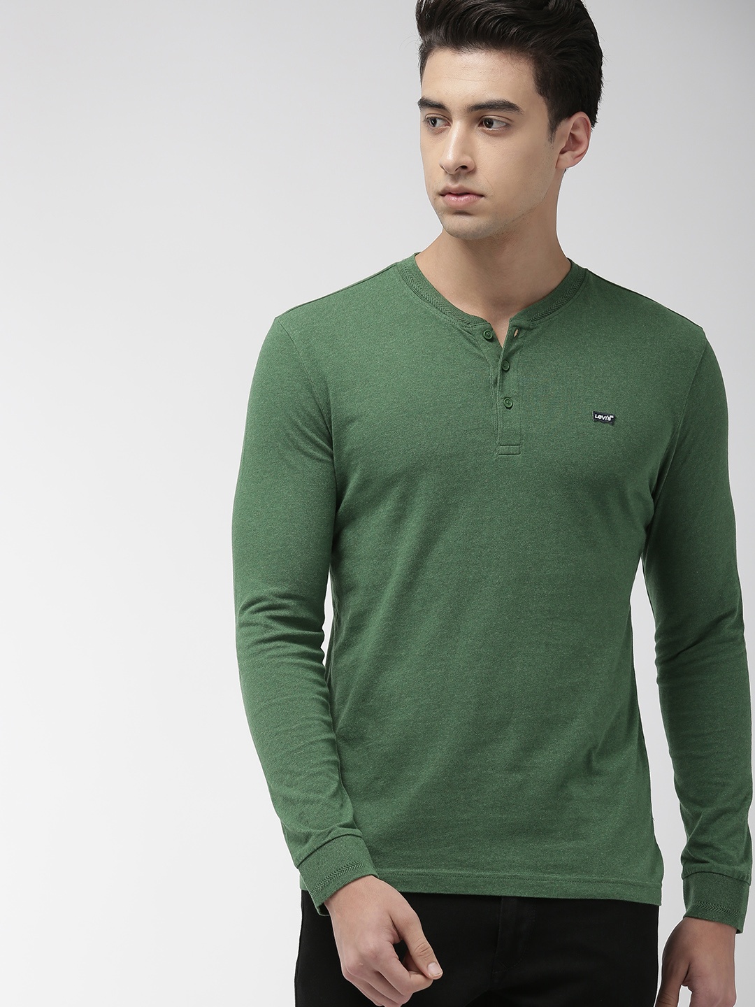

Levis Men Green Solid Henley Neck T-shirt