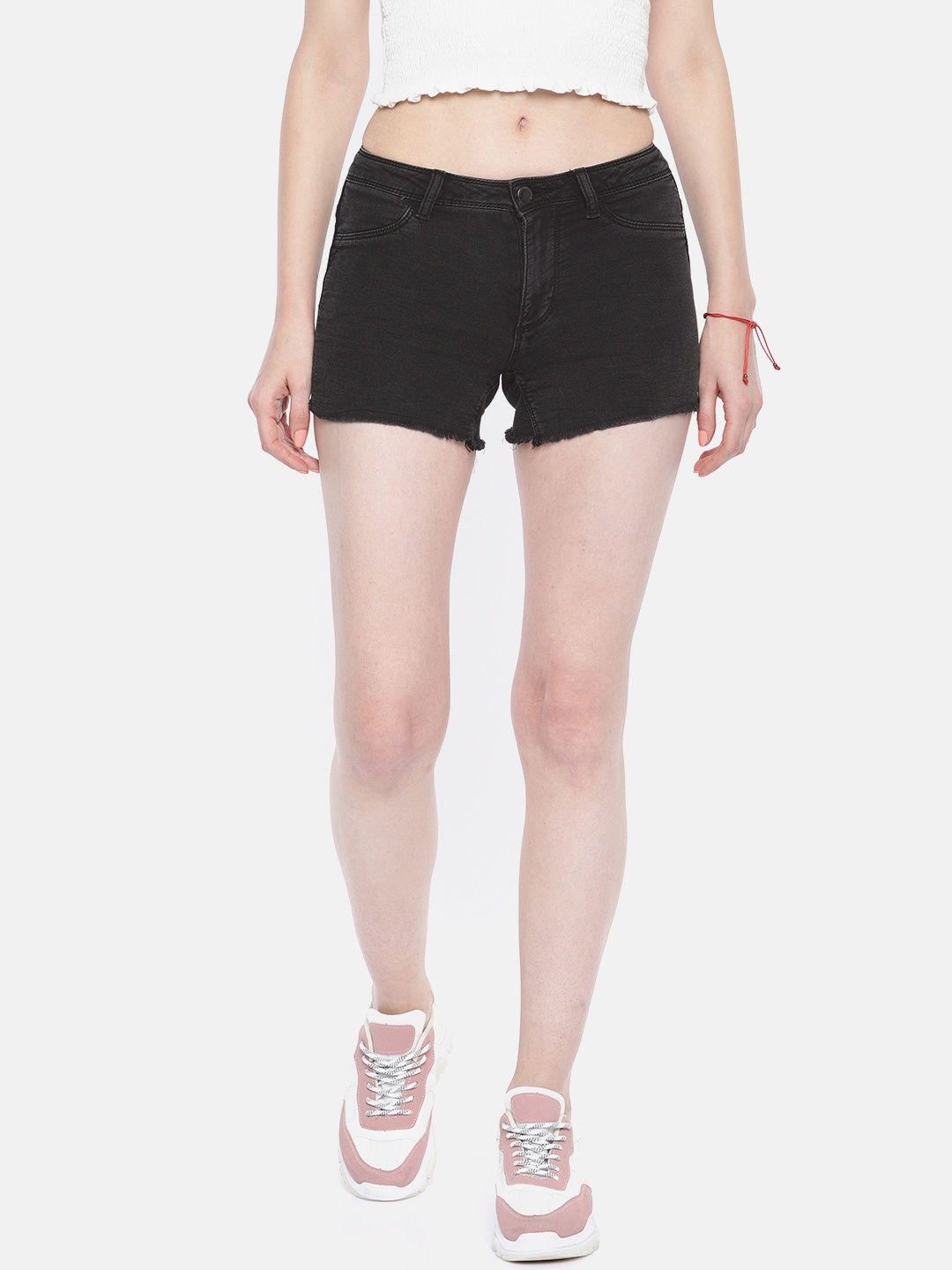 

ONLY Women Black Solid Slim Fit Denim Shorts