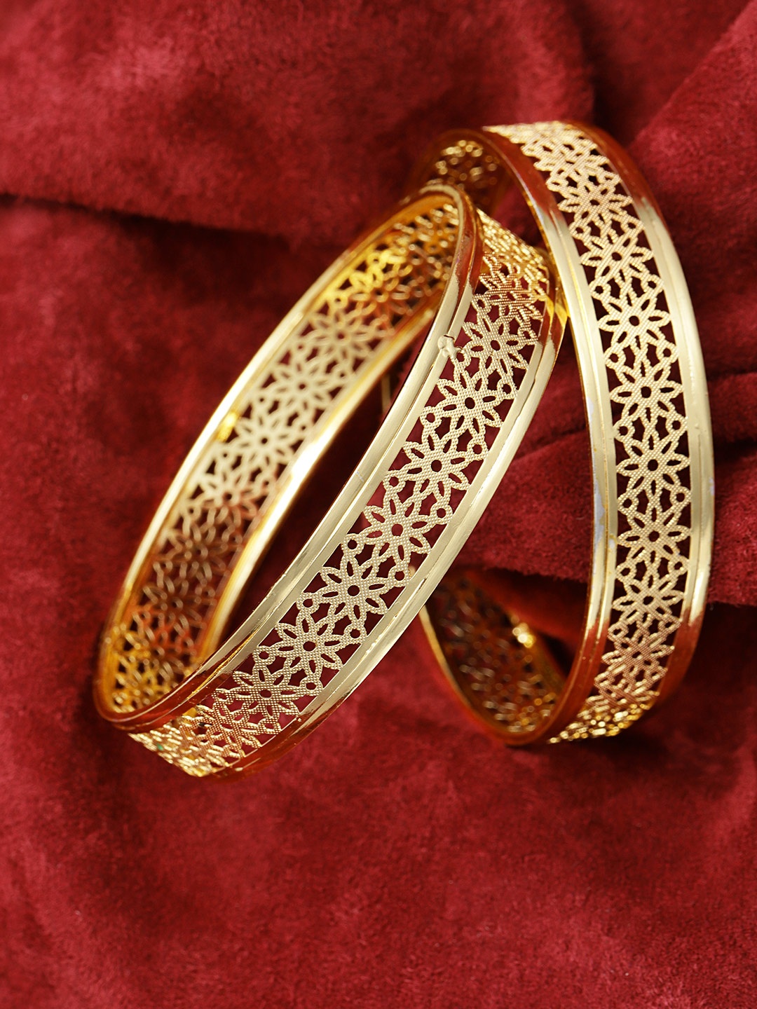 

Priyaasi Set of 2 Gold-Plated Handcrafted Bangles