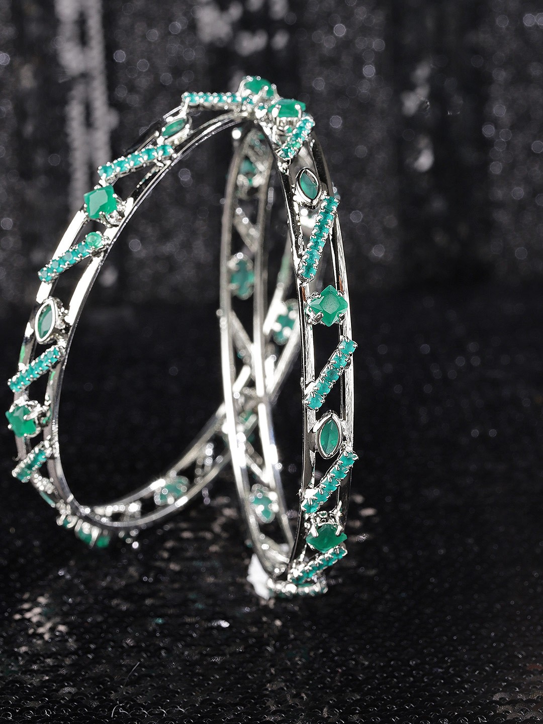 

Priyaasi Set of 2 Green Silver-Plated Stone-Studded Handcrafted Bangles