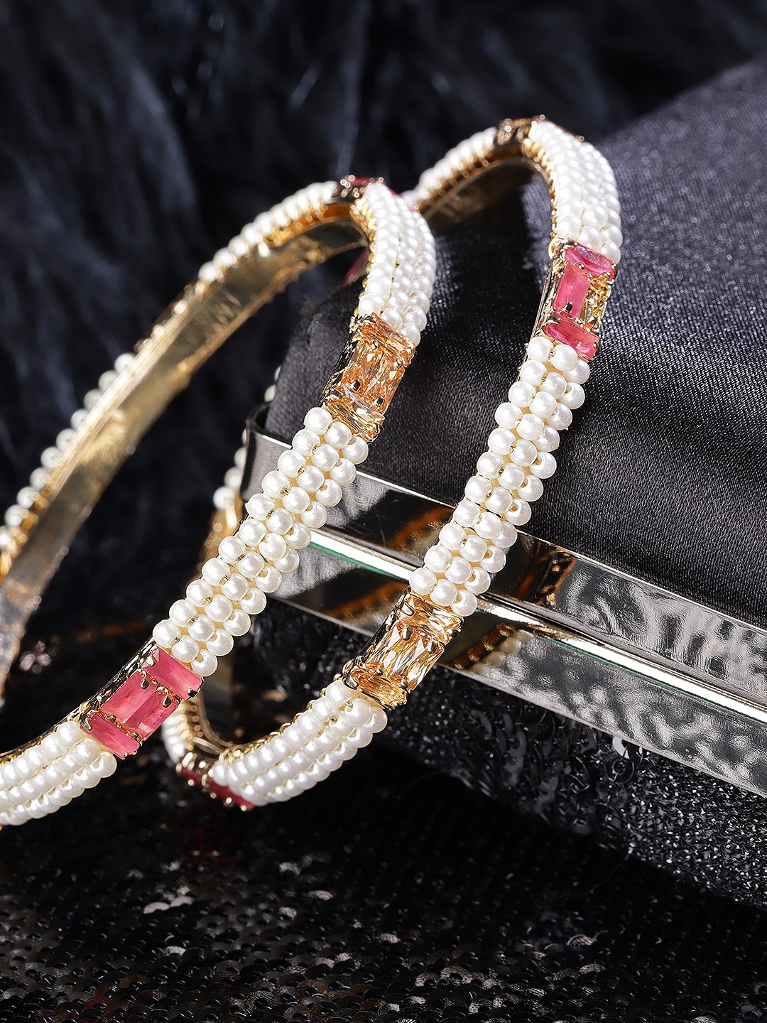 

Priyaasi Set of 2 Off-White & Pink Gold-Plated Beaded Handcrafted Bangles