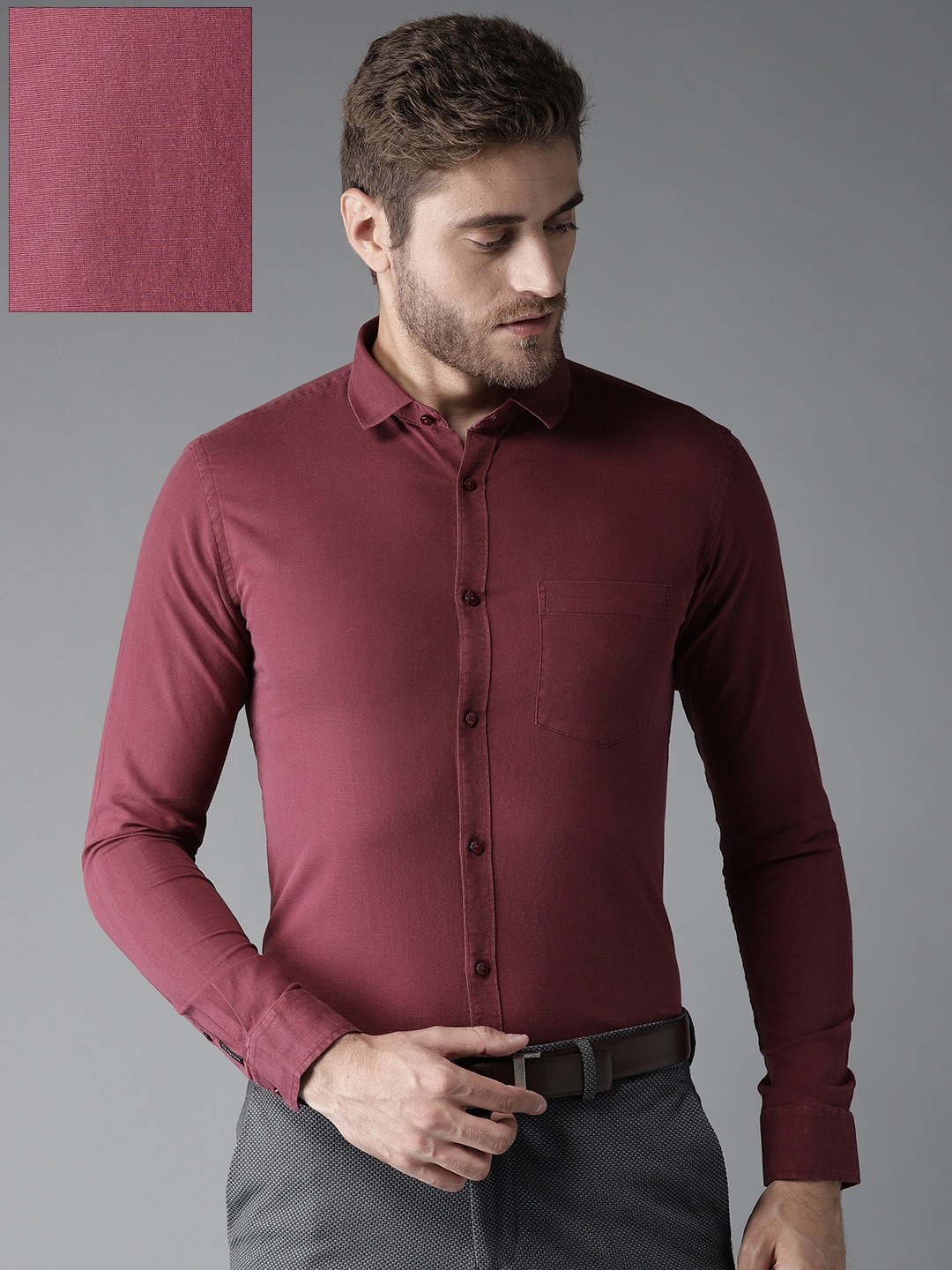 

DENNISON Men Maroon Classic Regular Fit Solid Formal Shirt