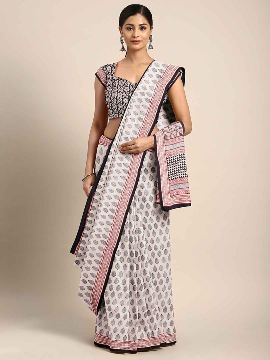 

Kalakari India Off-White & Black Pure Cotton Handblock Print Bagh Sustainable Saree