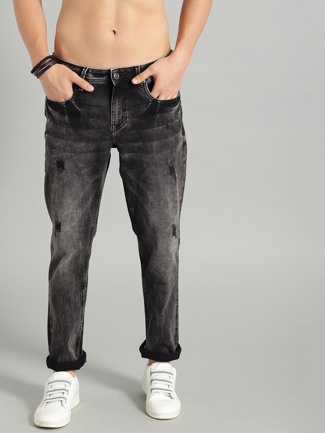 

Roadster Men Black Slim Tapered Fit Low-Rise Mildly Distressed Stretchable Jeans