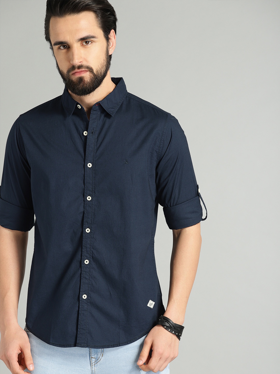 

The Roadster Lifestyle Co Men Navy Blue Slim Fit Slub Casual Shirt