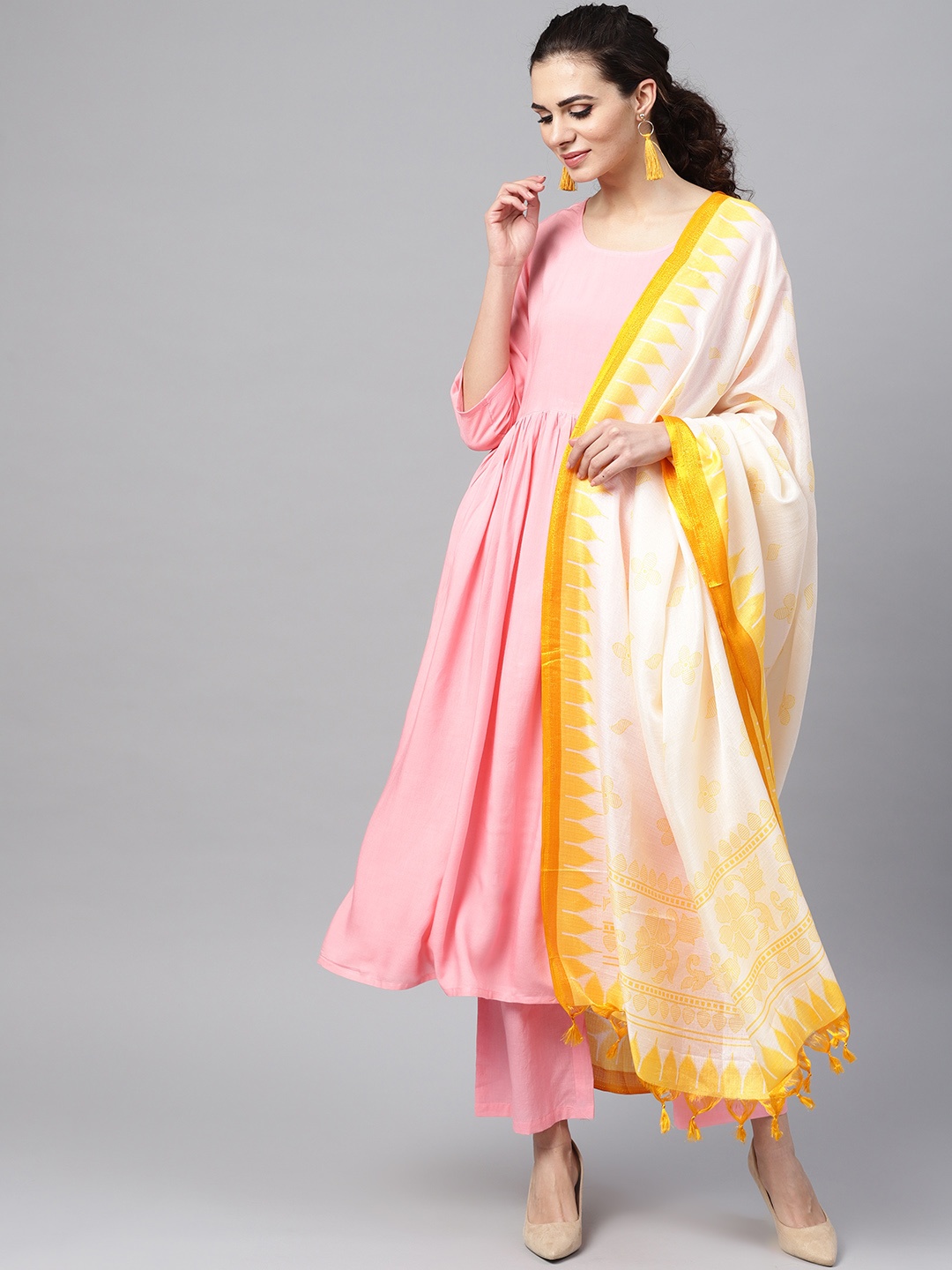 

Nayo Women Pink & Beige Solid Kurta with Palazzos & Dupatta