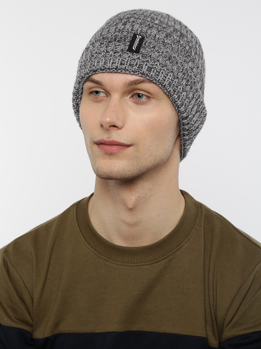 

The Roadster Lifestyle Co Unisex Grey & Charcoal Colourblocked Beanie