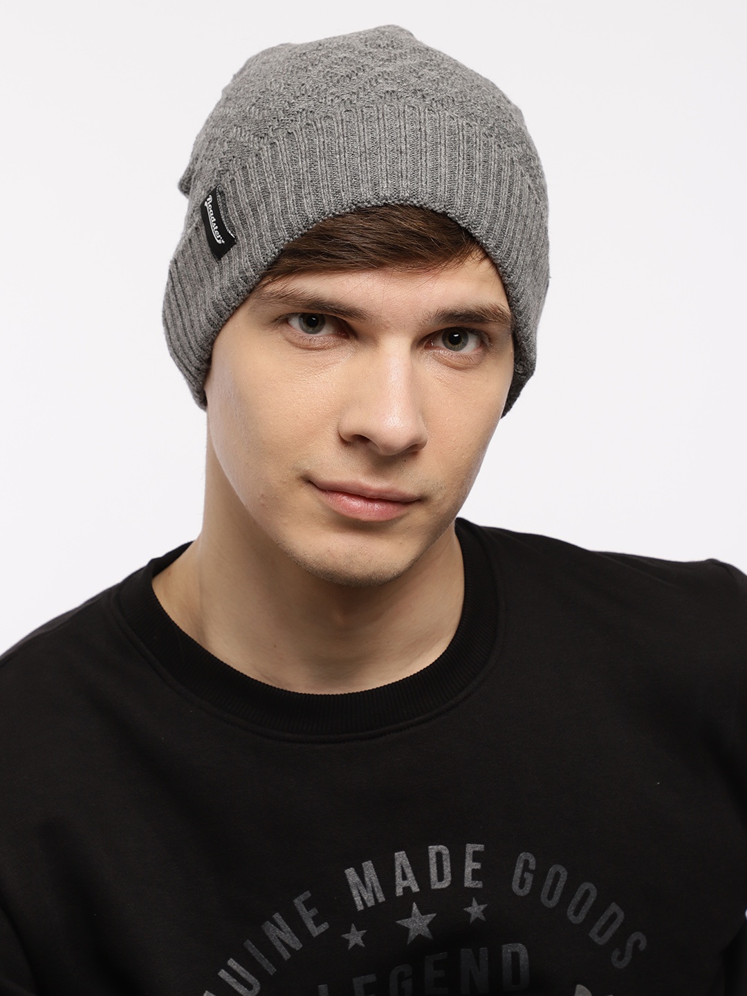 

The Roadster Lifestyle Co Unisex Grey Self-Design Beanie