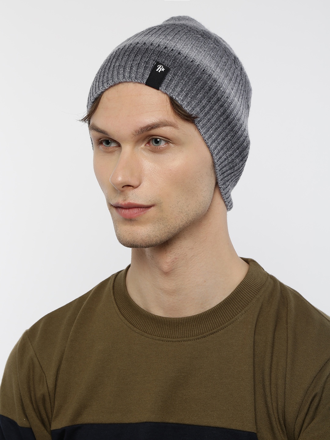 

The Roadster Lifestyle Co Unisex Grey Self Design Beanie
