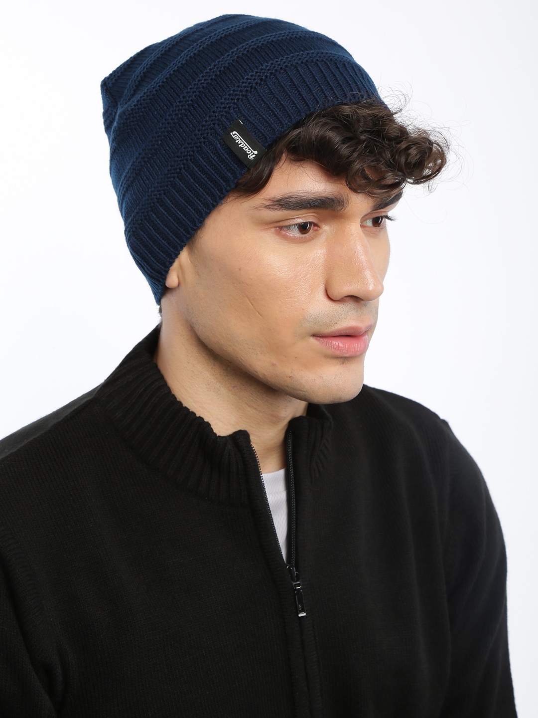 

The Roadster Lifestyle Co Unisex Navy Blue Solid Beanie