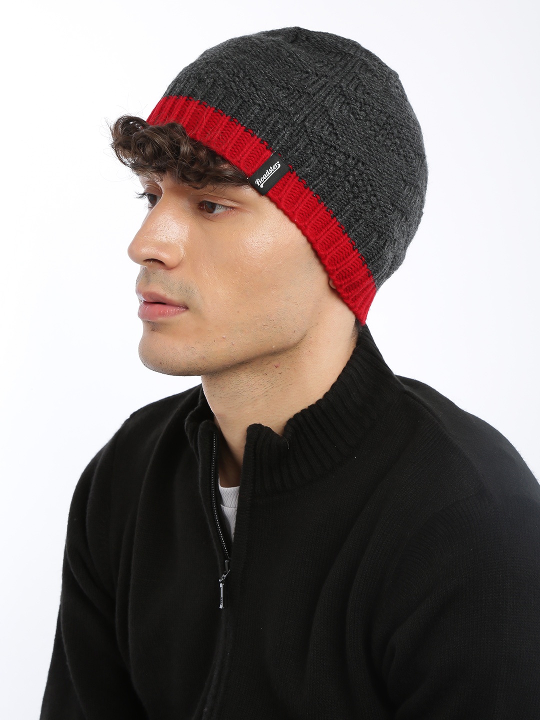 

The Roadster Lifestyle Co Unisex Grey Solid Beanie