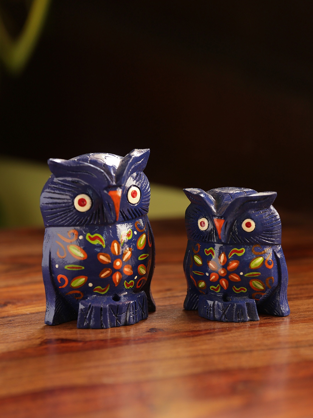 

ExclusiveLane Set of 2 Blue Wooden Handcarved Owls Showpieces